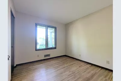 6065 Oakwood Road, Woodbury, MN 55125 - Photo 10