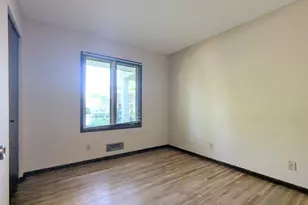 6065 Oakwood Rd, Woodbury, MN 55125 - Photo 10