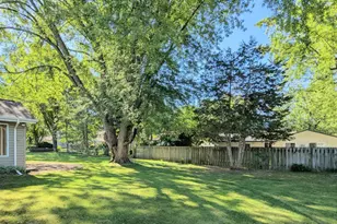 6065 Oakwood Rd, Woodbury, MN 55125 - Photo 22