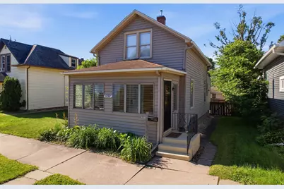 1722 Winnebago Street, La Crosse, WI 54601 - Photo 1