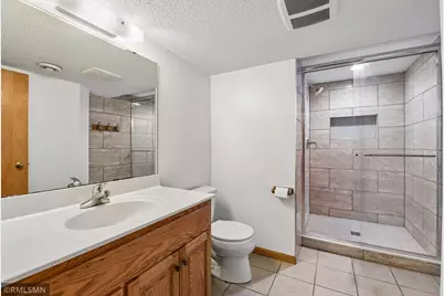 1016 Bluff Pointe Drive, Chaska, MN 55318 - Photo 38