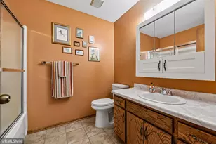 1016 Bluff Pointe Dr, Chaska, MN 55318 - Photo 24