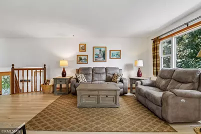1016 Bluff Pointe Drive, Chaska, MN 55318 - Photo 8