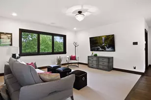 6816 Cheyenne Cir, Edina, MN 55439 - Photo 32
