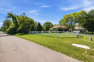650 Bridle Ridge Rd, Eagan, MN 55123 - Photo 34