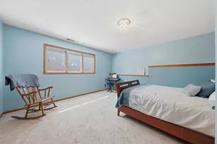 650 Bridle Ridge Rd, Eagan, MN 55123 - Photo 18