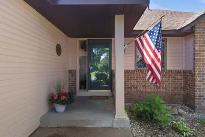 650 Bridle Ridge Road, Eagan, MN 55123 - Photo 2