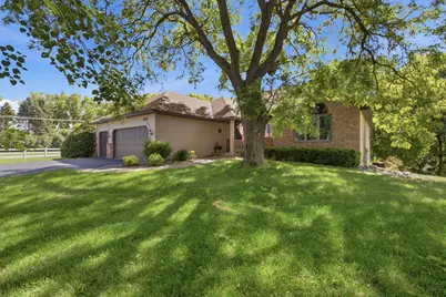 650 Bridle Ridge Road, Eagan, MN 55123 - Photo 32