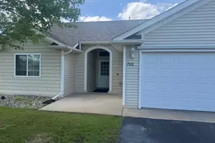 706 Cloud St NW, Bemidji, MN 56601 - Photo 1