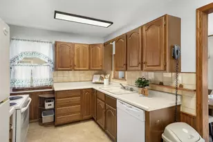 3908 Hayes St NE, Columbia Heights, MN 55421 - Photo 8