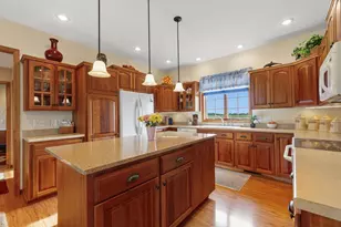 20 W Clear Lake Dr, Ceylon, MN 56121 - Photo 4