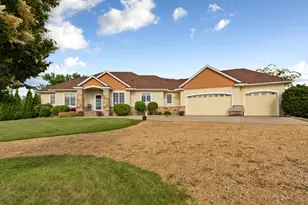 20 W Clear Lake Dr, Ceylon, MN 56121 - Photo 1
