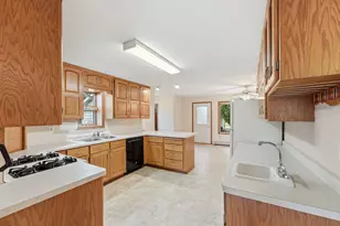 309 Fifth Ave SE, Melrose, MN 56352 - Photo 6