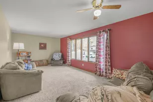 631 David Ave, Hamburg, MN 55339 - Photo 8