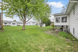 631 David Ave, Hamburg, MN 55339 - Photo 22