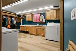 2509 Elm St N, Fargo, ND 58102 - Photo 48