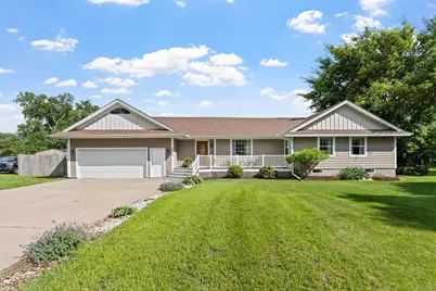 400 Decatur Avenue N, Golden Valley, MN 55427 - Photo 2
