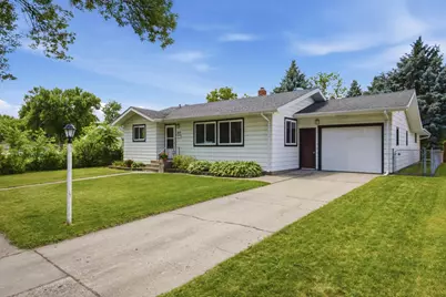 809 19th Street N, Moorhead, MN 56560 - Photo 2