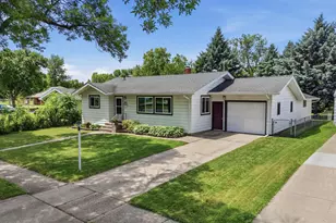 809 19th St N, Moorhead, MN 56560 - Photo 34