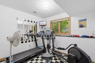 1364 Chatterton Ct, Eagan, MN 55123 - Photo 32