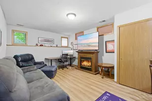 1364 Chatterton Ct, Eagan, MN 55123 - Photo 32