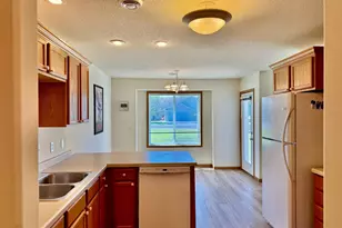 728 Cloud St NW, Bemidji, MN 56601 - Photo 8