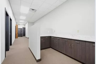 208 S Knowles Avenue, New Richmond, WI 54017 - Photo 8