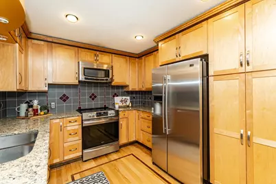 958 28th Street NW, Rochester, MN 55901 - Photo 2