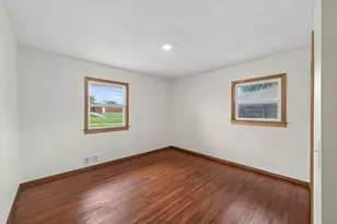 725 49th Ave NE, Columbia Heights, MN 55421 - Photo 2