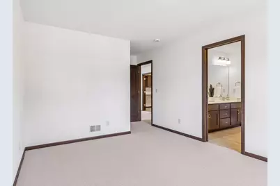 5 Deerwood Lane N, Plymouth, MN 55441 - Photo 28