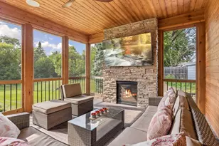 5 Deerwood Ln N, Plymouth, MN 55441 - Photo 2