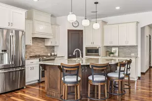 5 Deerwood Ln N, Plymouth, MN 55441 - Photo 10