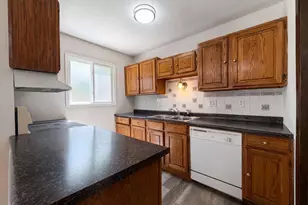 13637 Heather Hills Dr, Burnsville, MN 55337 - Photo 2