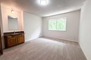 13637 Heather Hills Dr, Burnsville, MN 55337 - Photo 4