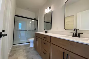 13785 Hollybrook Cir, Apple Valley, MN 55124 - Photo 6