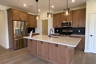 13785 Hollybrook Cir, Apple Valley, MN 55124 - Photo 4