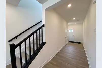 13785 Hollybrook Circle, Apple Valley, MN 55124 - Photo 2