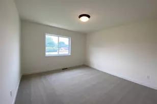 13785 Hollybrook Cir, Apple Valley, MN 55124 - Photo 14