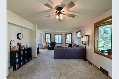 821 10th Avenue N, Saint James, MN 56081 - Photo 22