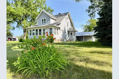 821 10th Avenue N, Saint James, MN 56081 - Photo 8