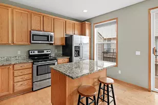 8304 Townsend Dr, Eden Prairie, MN 55344 - Photo 10