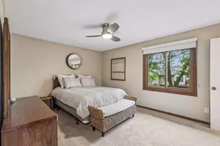 710 Clearbrook Ln, Vadnais Heights, MN 55127 - Photo 20