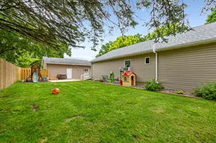401 N Section Ave, Spring Valley, MN 55975 - Photo 6