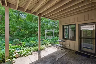 1140 Hollybrook Dr, Wayzata, MN 55391 - Photo 58