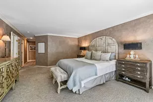 1140 Hollybrook Dr, Wayzata, MN 55391 - Photo 40