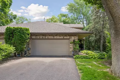 1140 Hollybrook Drive, Wayzata, MN 55391 - Photo 4