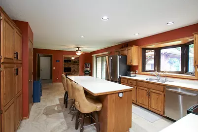 19634 Skyview Circle, Hutchinson, MN 55350 - Photo 10