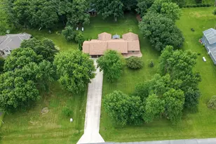 19634 Skyview Cir, Hutchinson, MN 55350 - Photo 1