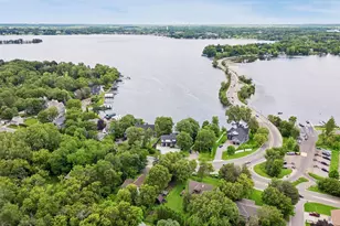 17310 County Road 101 W, Minnetonka, MN 55391 - Photo 4