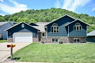1475 48th Ave, Winona, MN 55987 - Photo 1